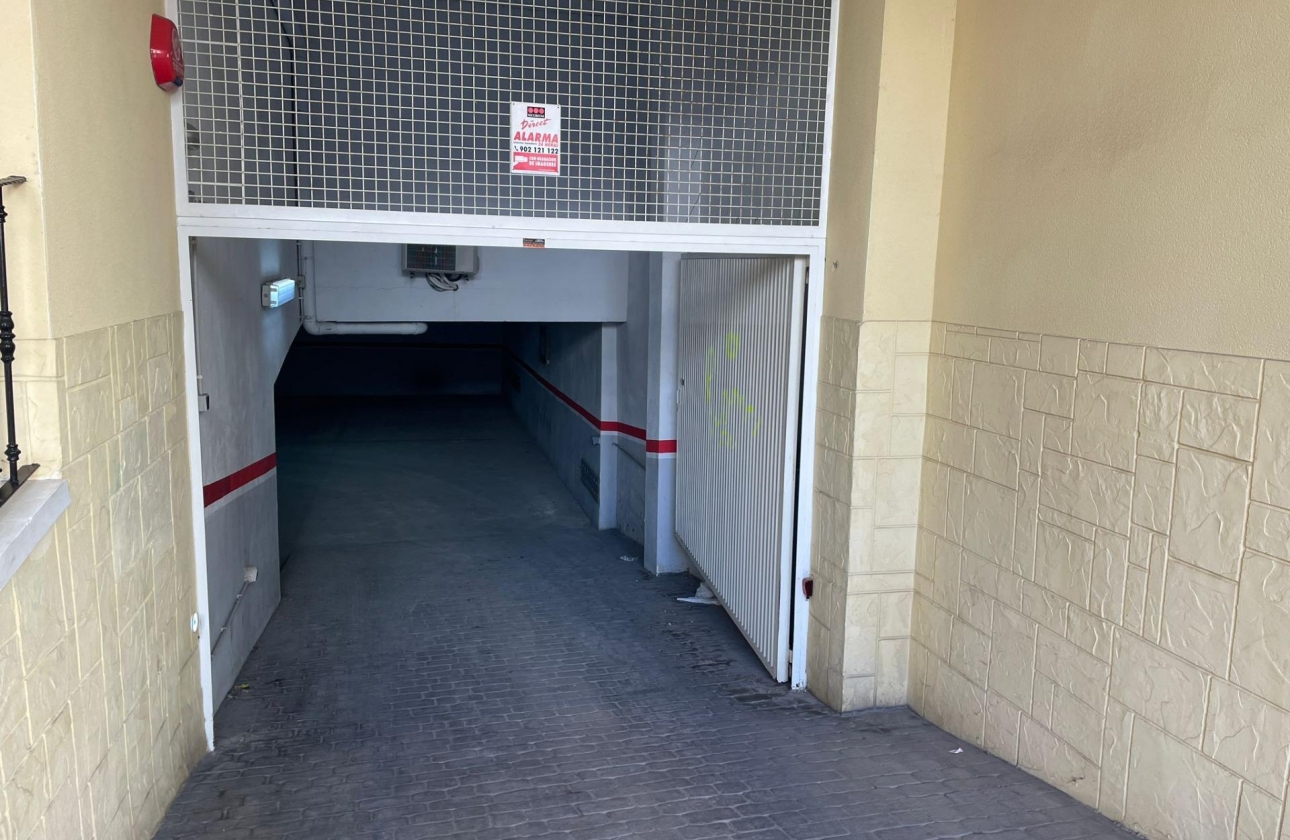 Resale - Garage - Torrevieja - Playa del Cura