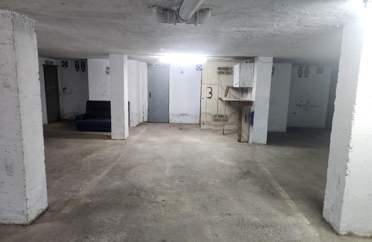 Resale - Garage - Torrevieja - Playa del Cura