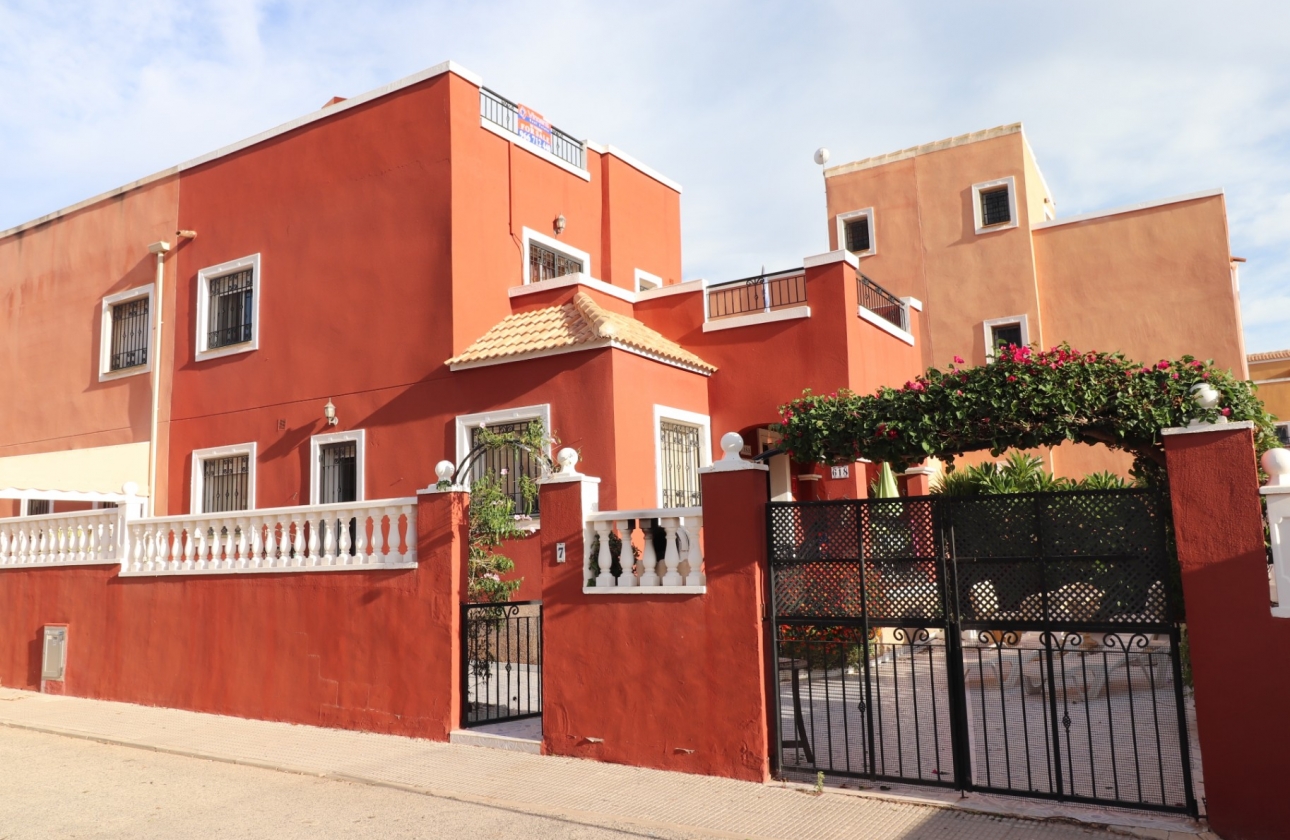 Resale - Semi-detached - Los Montesinos - La Herrada