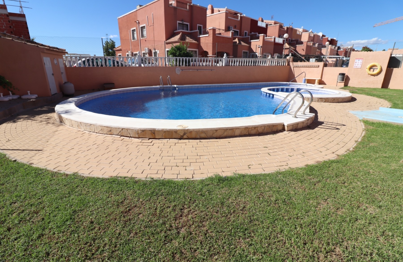 Resale - Semi-detached - Los Montesinos - La Herrada