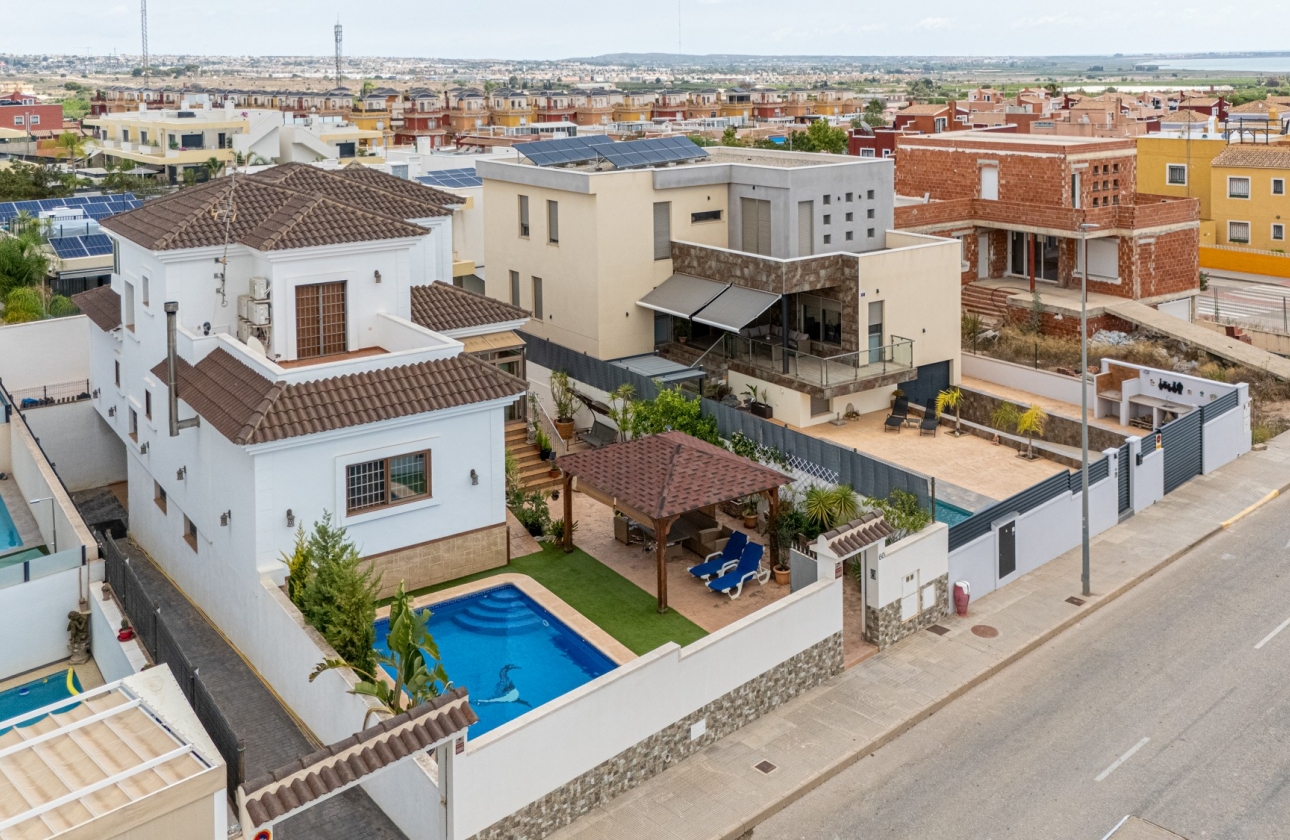 Resale - Semi-detached - Los Montesinos - La Herrada