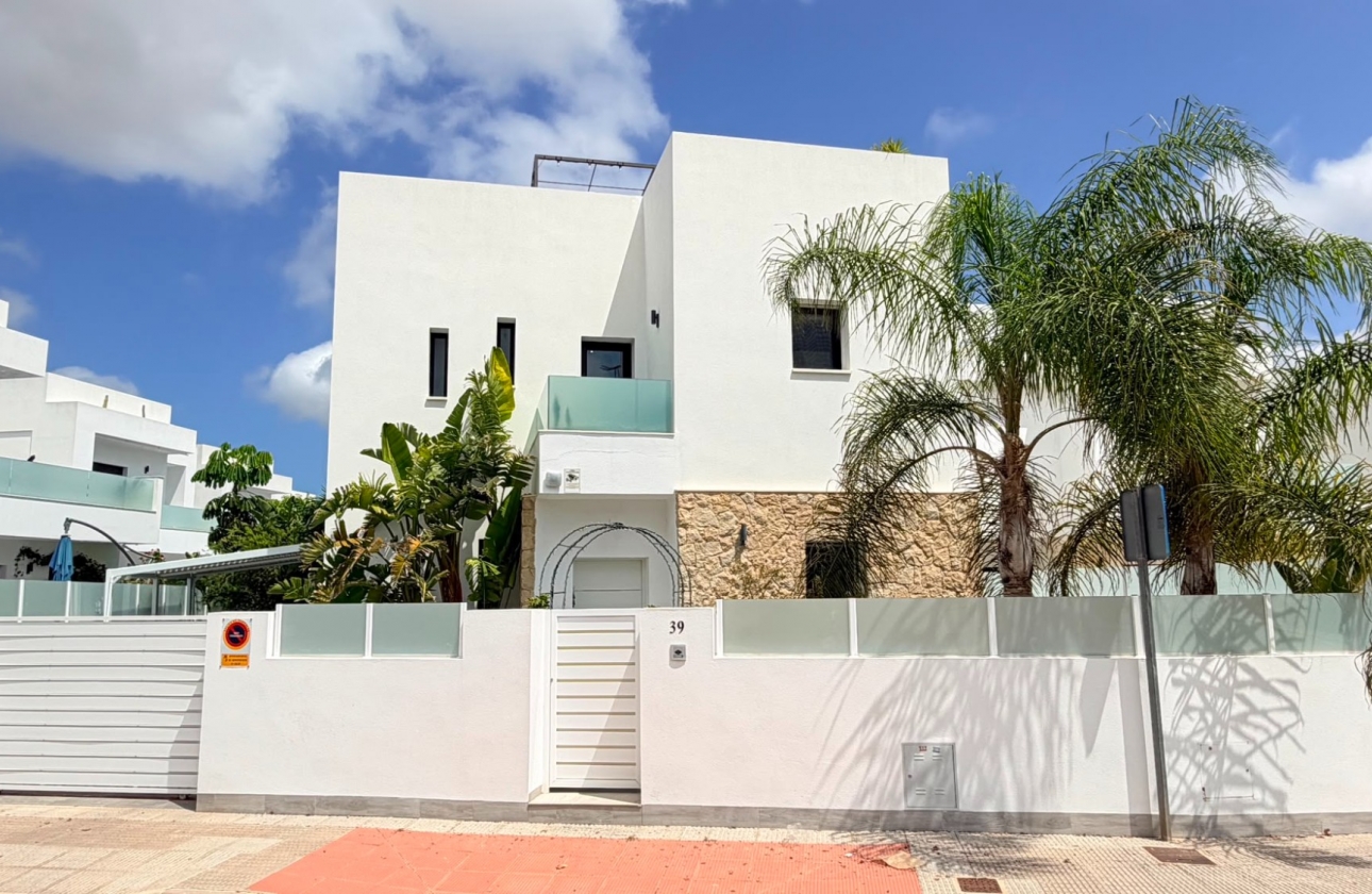 Resale - Semi-detached - Los Montesinos - La Herrada