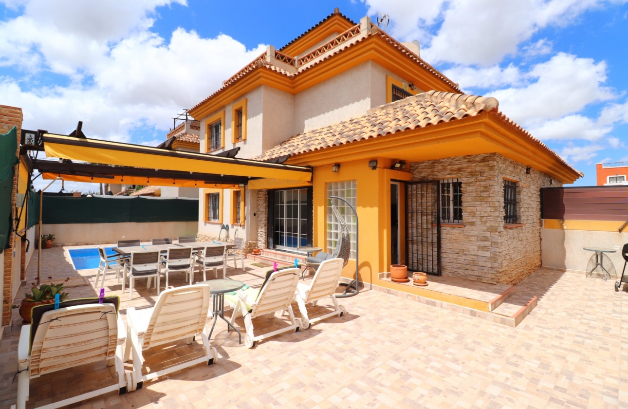 Resale - Semi-detached - Los Montesinos - La Herrada