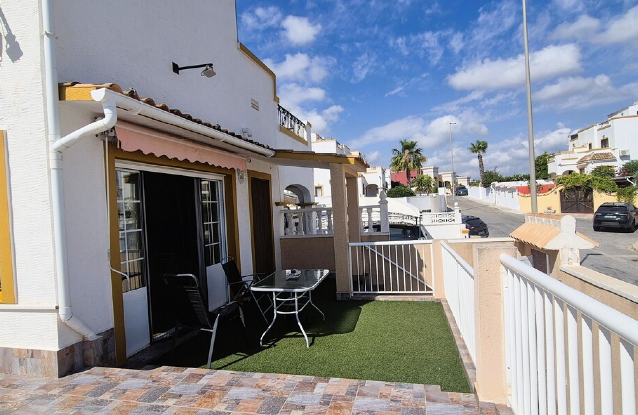 Resale - Semi-detached - Orihuela Costa - Costa Blanca