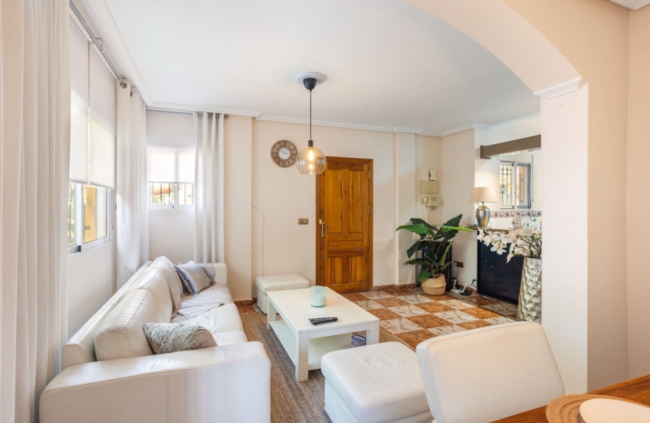 Resale - Semi-detached - Orihuela Costa - La Regia