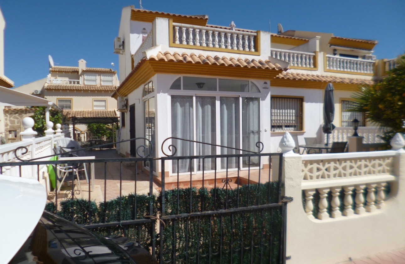 Resale - Semi-detached - Orihuela Costa - Playa Flamenca