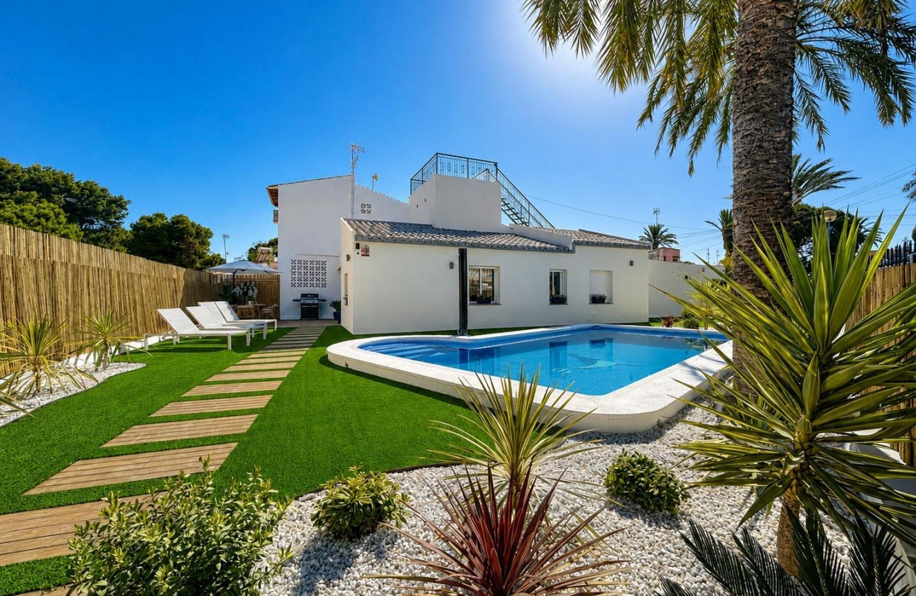 Resale - Semi-detached - Orihuela Costa - Punta Prima