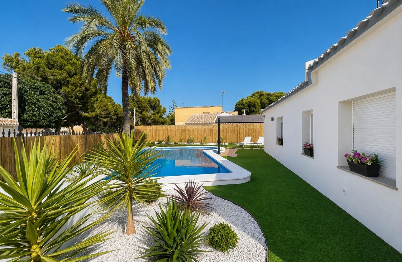 Resale - Semi-detached - Orihuela Costa - Punta Prima