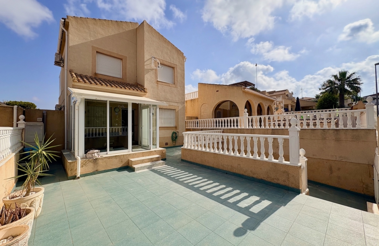 Resale - Single Family Home - Orihuela - Los Balcones