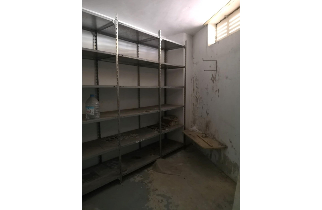 Resale - Storeroom - Torrevieja - Estacion de autobuses