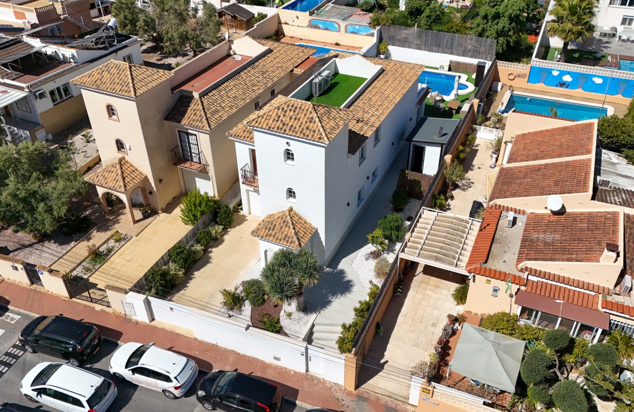 Resale - Terraced house - Torrevieja - Los Balcones