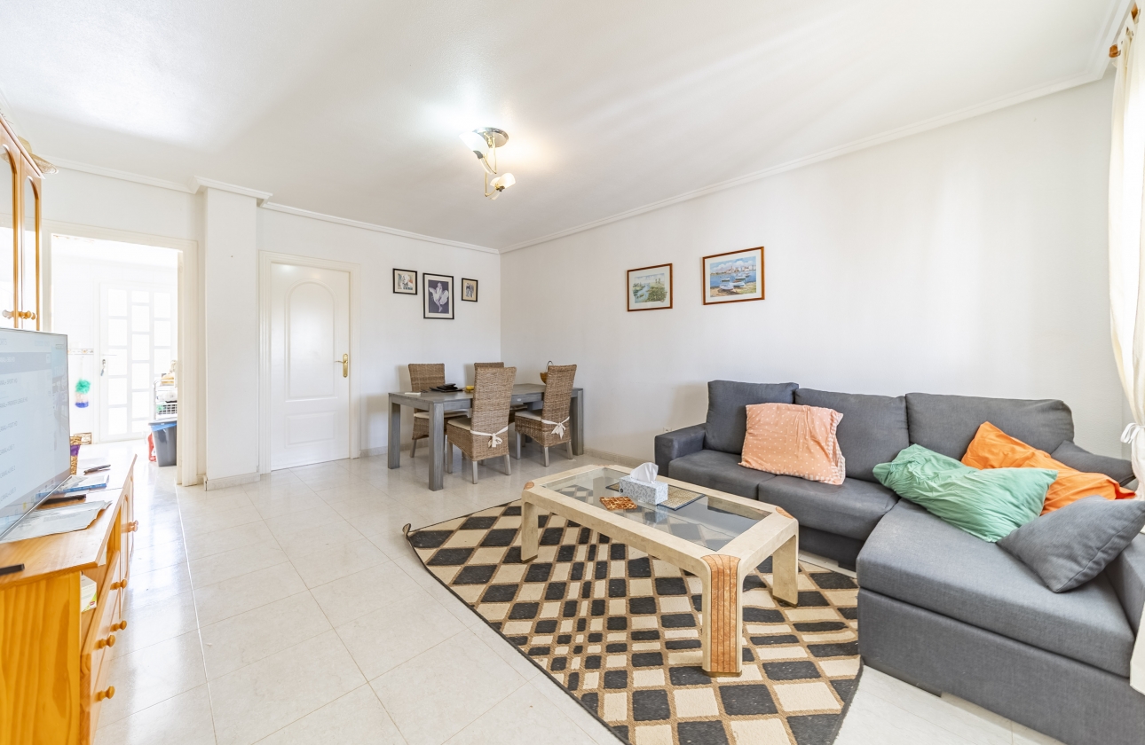 Resale - Townhouse - Ciudad Quesada - Doña pepa