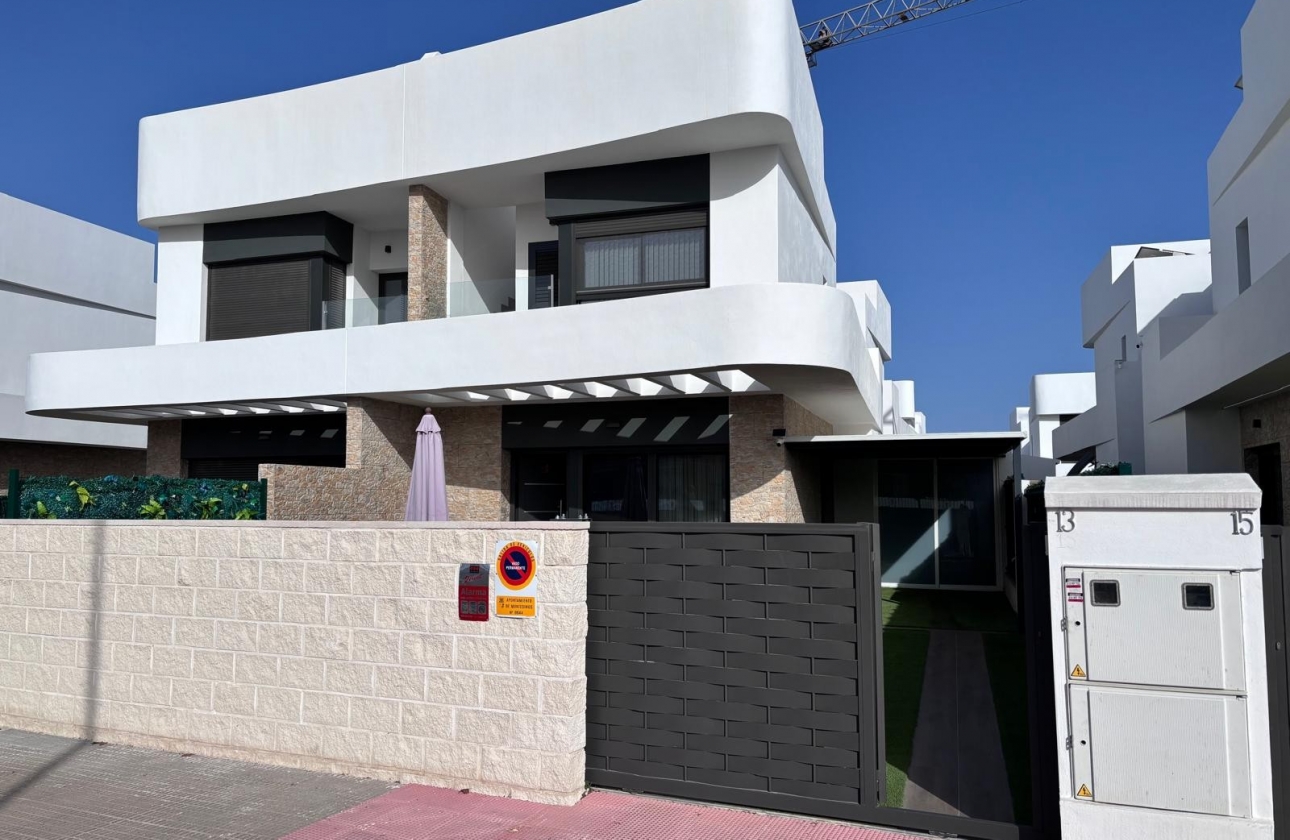 Resale - Townhouse - Los Montesinos - La Herada