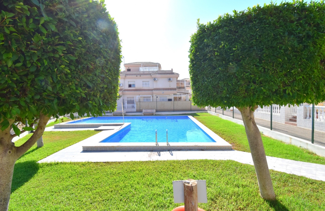 Resale - Townhouse - Orihuela Costa - Playa Flamenca