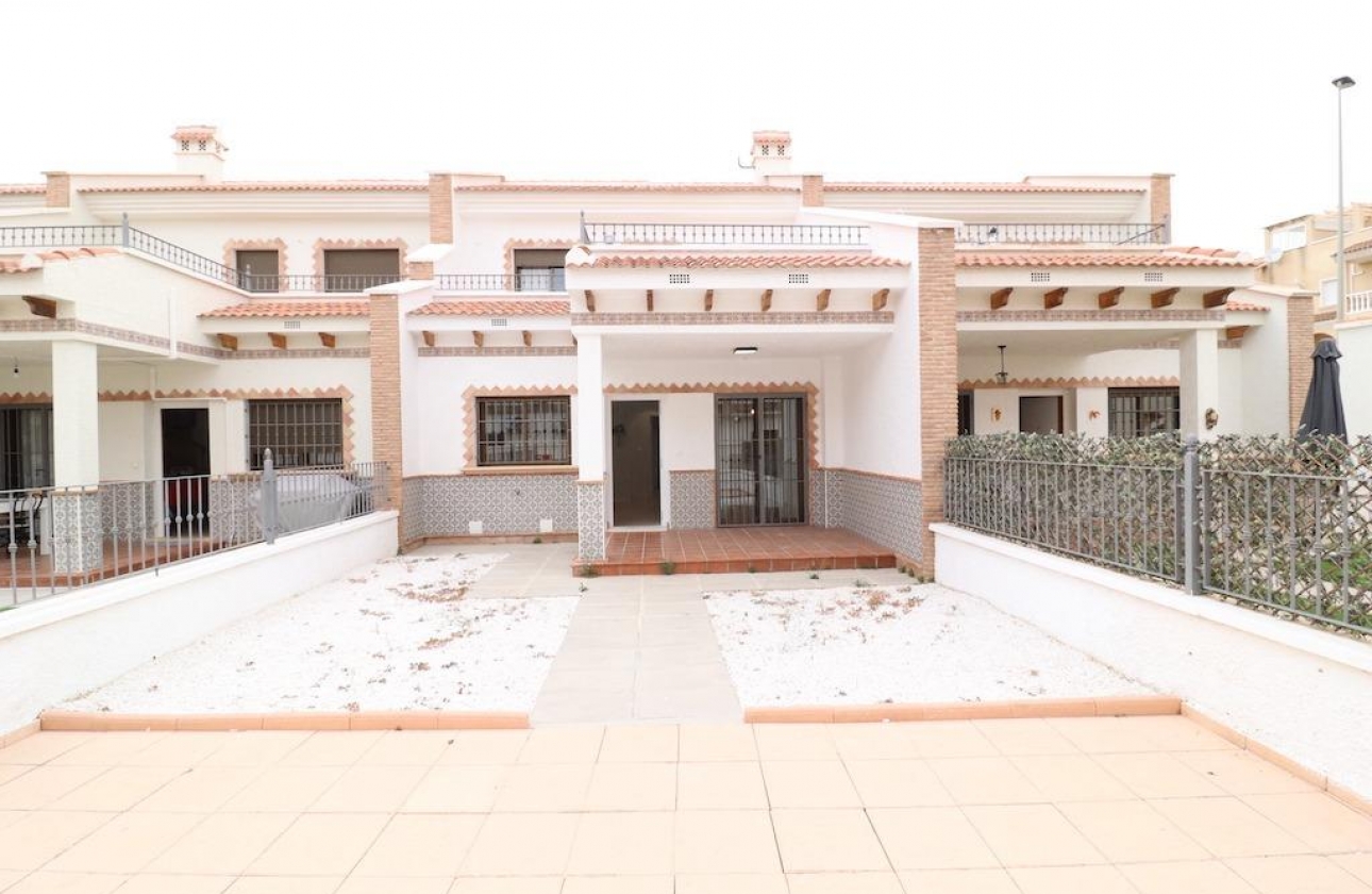 Resale - Townhouse - San Miguel de Salinas - Cerro Del Sol