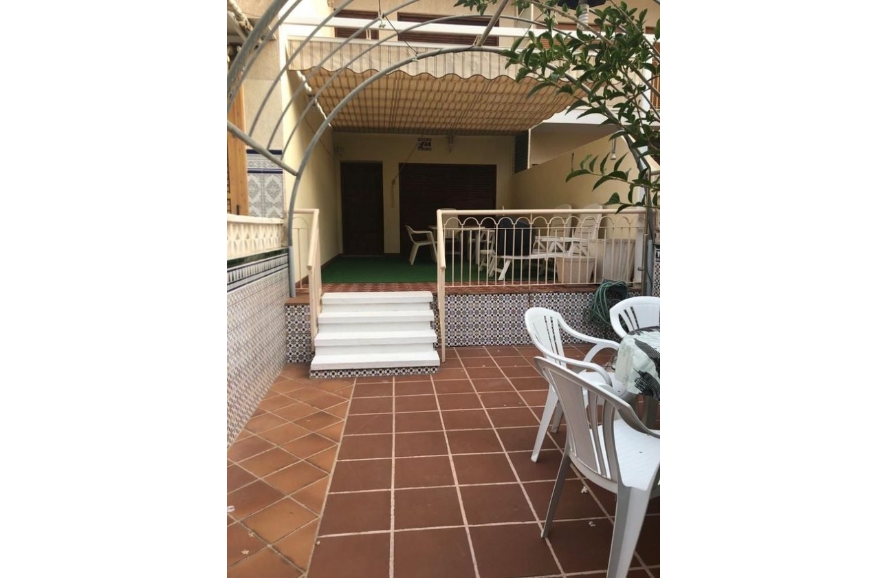 Resale - Townhouse - Santa Pola - Santiago Bernabéu