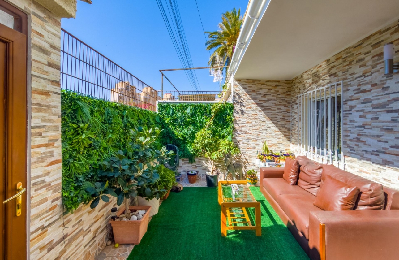 Resale - Townhouse - Torrevieja - Nueva Torrevieja