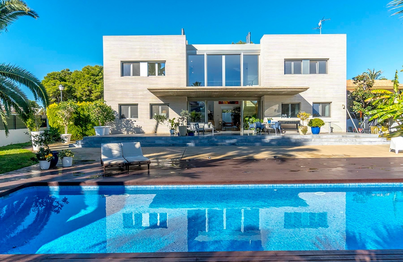 Resale - Villa - Alicante - Campoamor