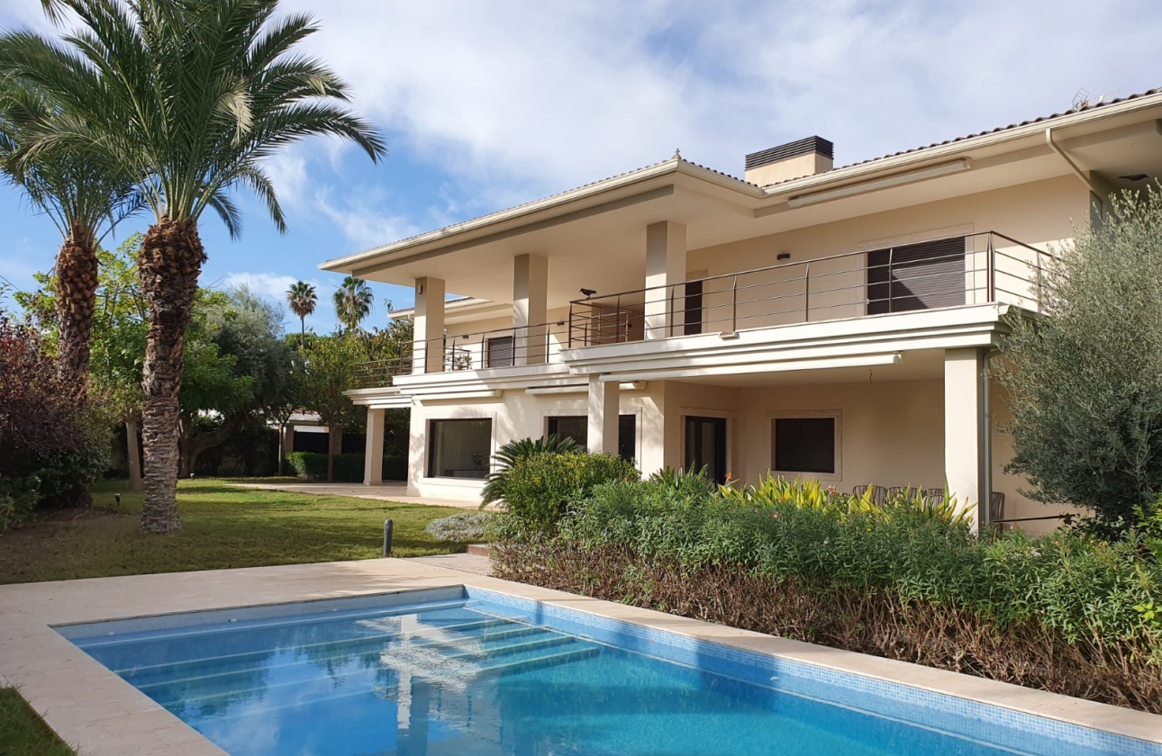 Resale - Villa - Alicante - Vistahermosa