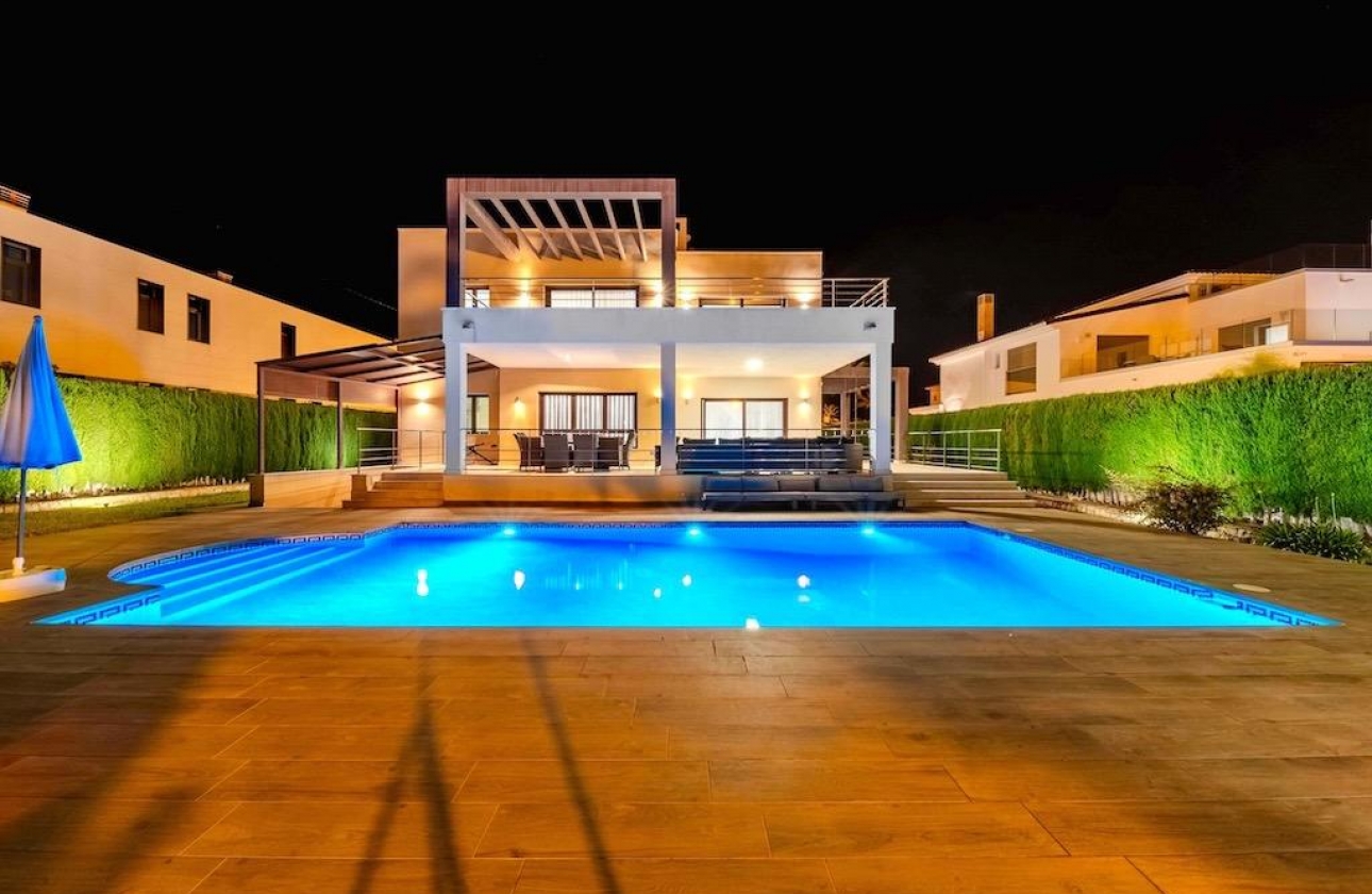 Resale - Villa - Orihuela Costa - Costa blanca