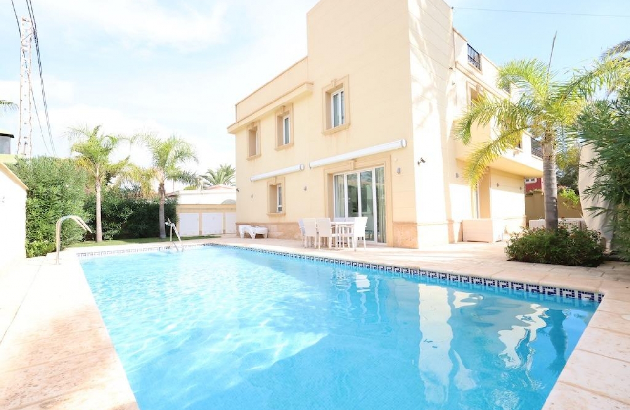 Resale - Villa - Orihuela Costa - Costa blanca