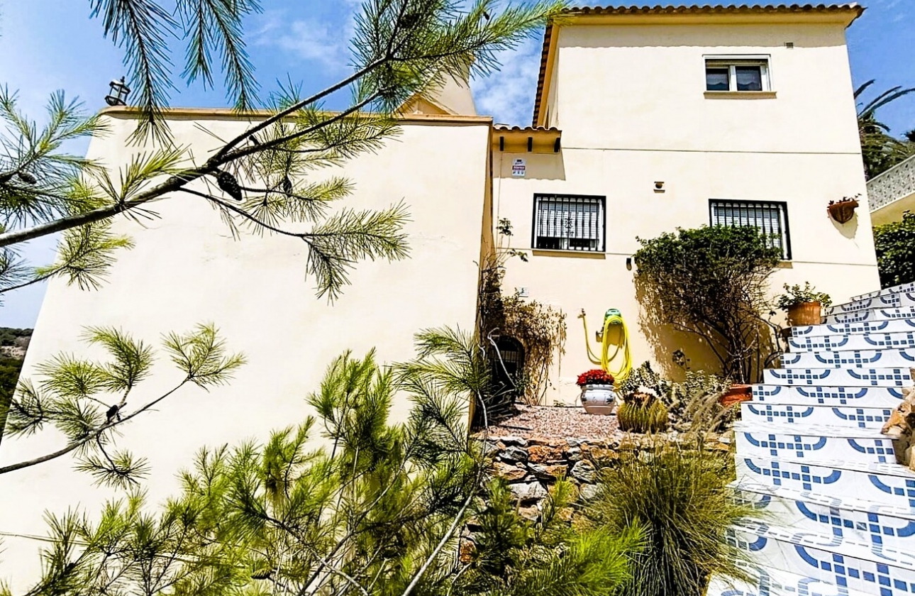 Resale - Villa - Orihuela Costa - Costa Blanca