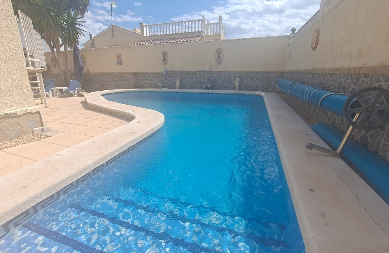 Resale - Villa - Orihuela Costa - El Presidente