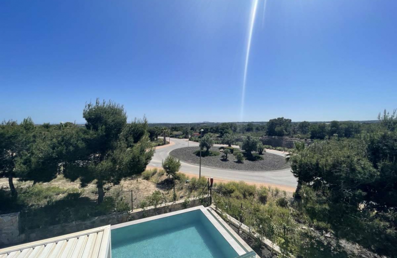 Resale - Villa - Orihuela Costa - Las Colinas Golf and Country Club