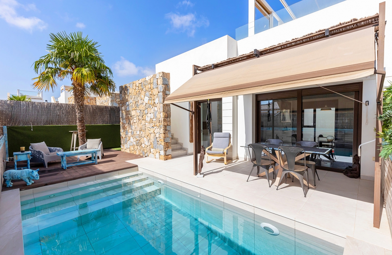 Resale - Villa - Orihuela Costa - Lomas de Cabo Roig