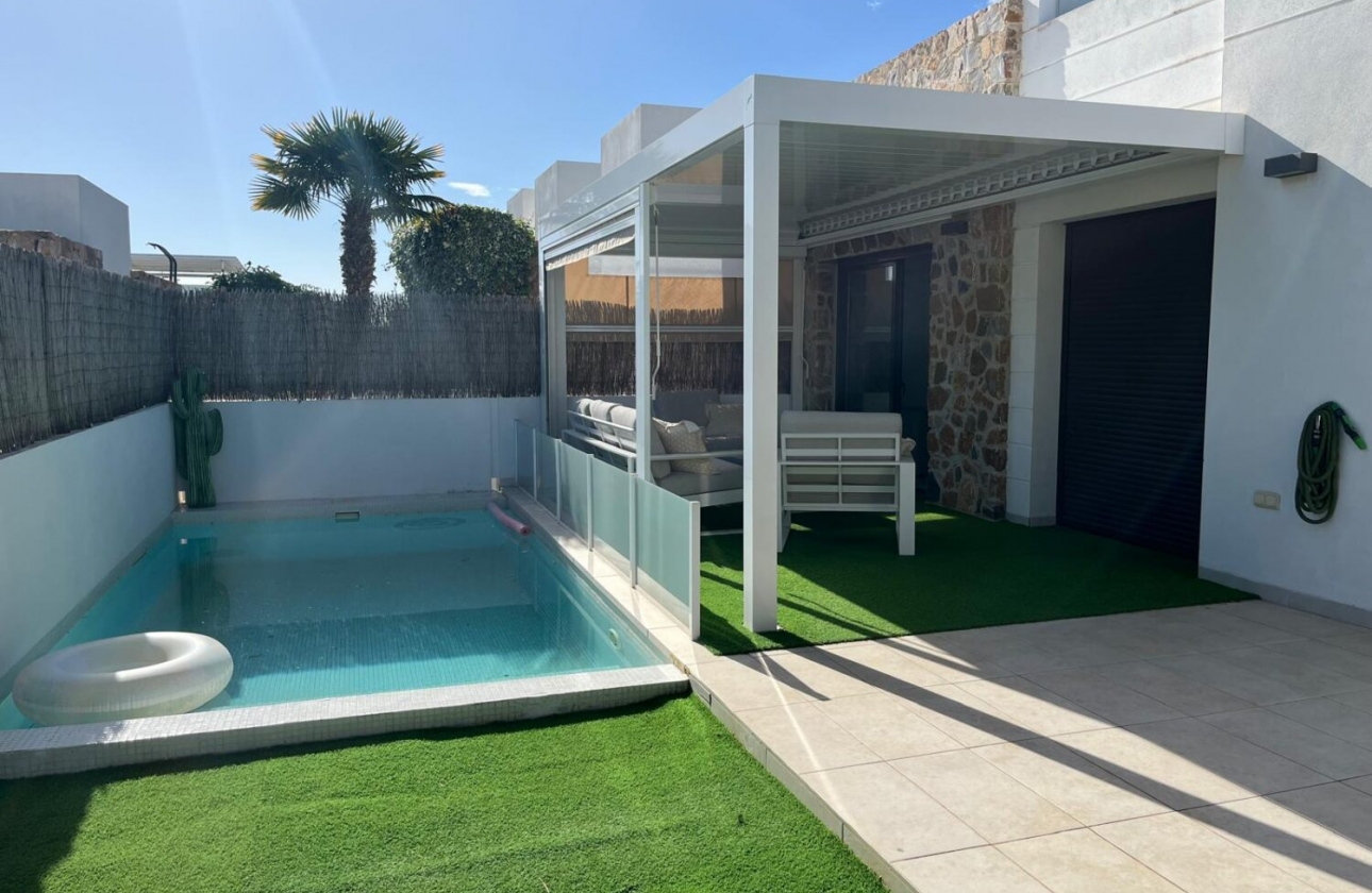 Resale - Villa - Orihuela Costa - Lomas de Cabo Roig