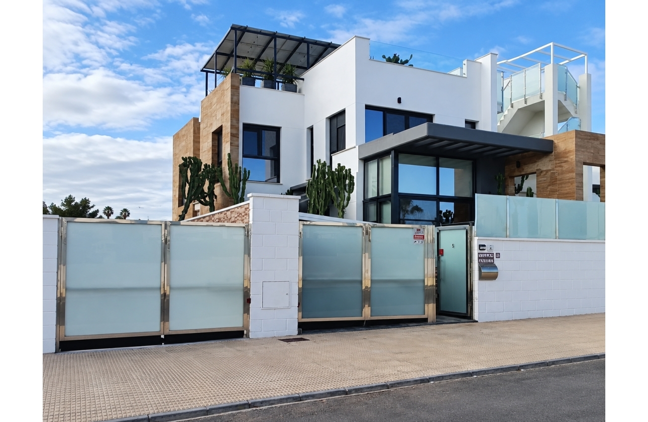 Resale - Villa - Orihuela Costa - Lomas de Cabo Roig