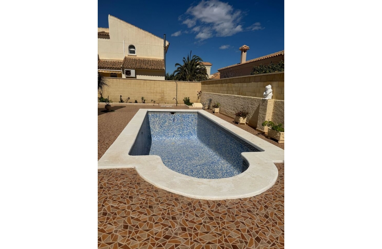 Resale - Villa - Orihuela Costa - Play Flamenca