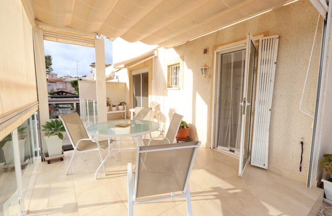 Resale - Villa - Orihuela Costa - Playa Flamenca