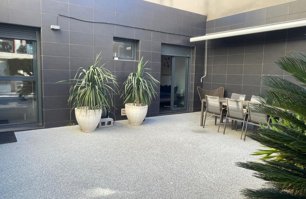 Resale - Villa - Orihuela Costa - Villamartín