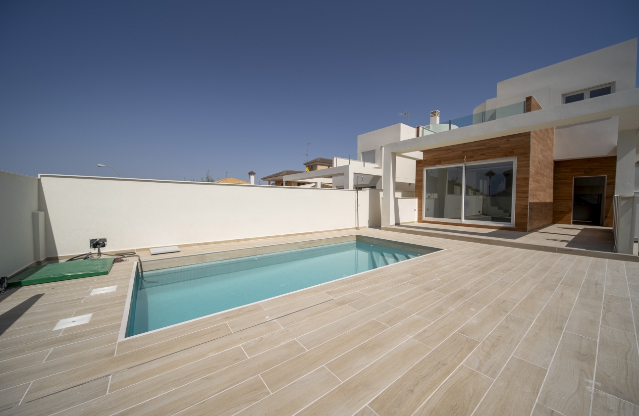 Resale - Villa - Torrevieja - Aguas Nuevas