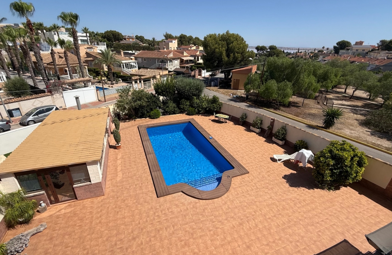 Resale - Villa - Torrevieja - Costa Blanca Sur