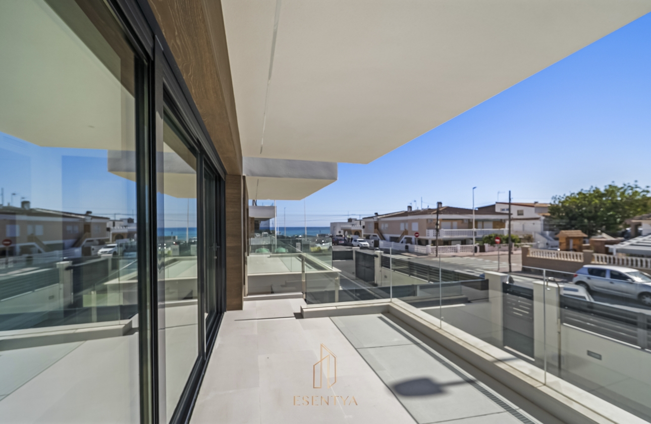 Resale - Villa - Torrevieja - La Mata