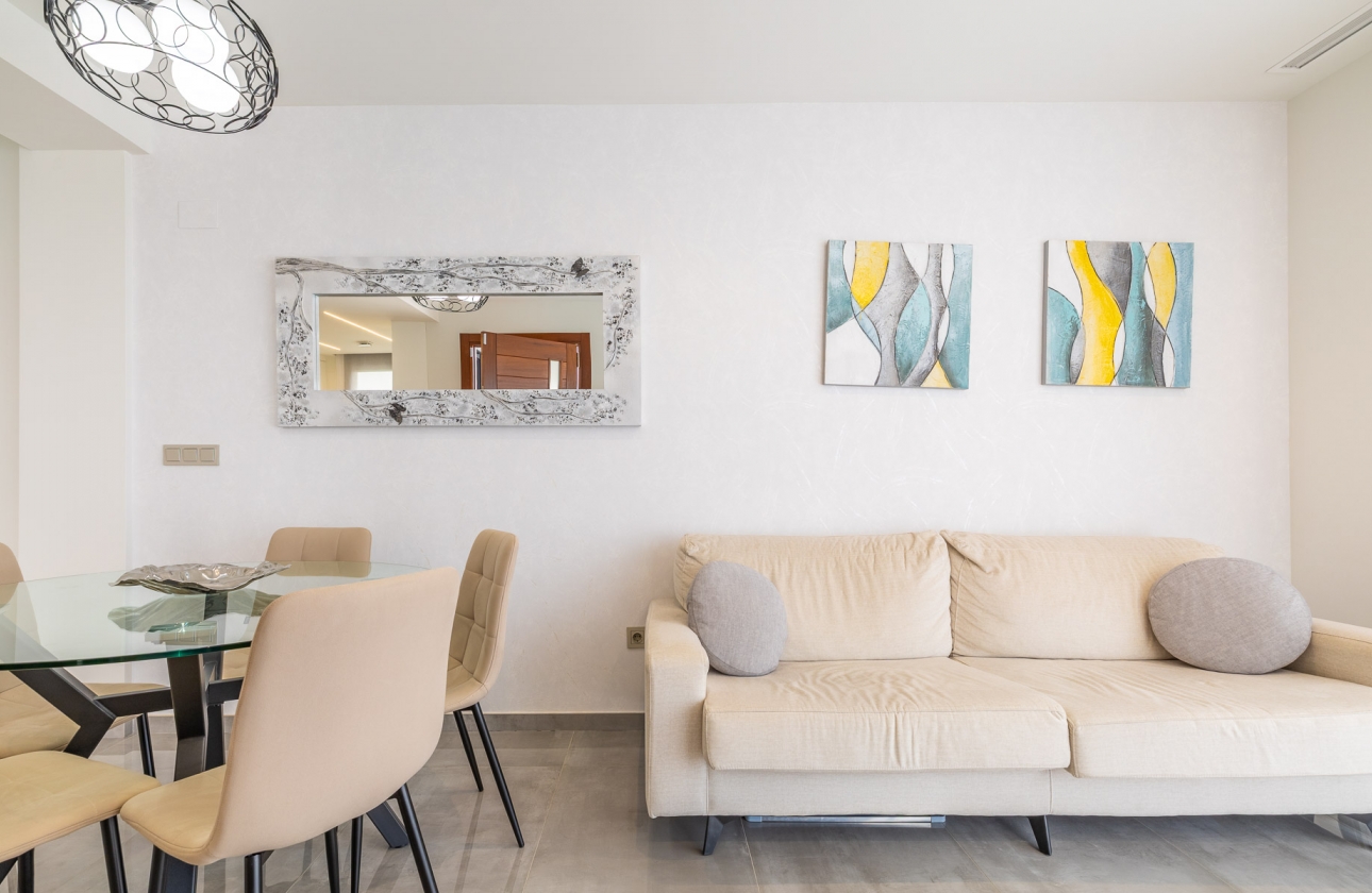 Resale - Villa - Torrevieja - Los Altos