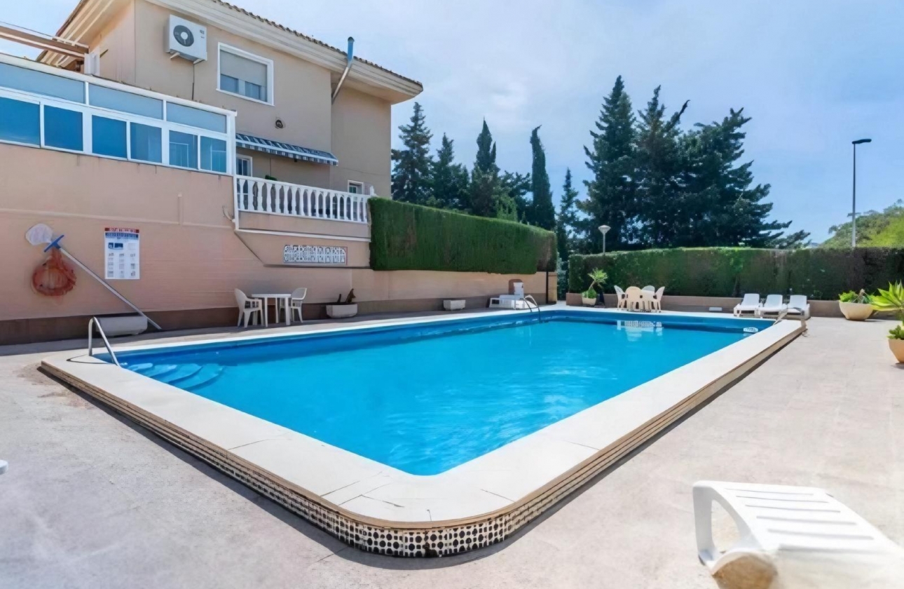 Resale - Villa - Torrevieja - Los Altos
