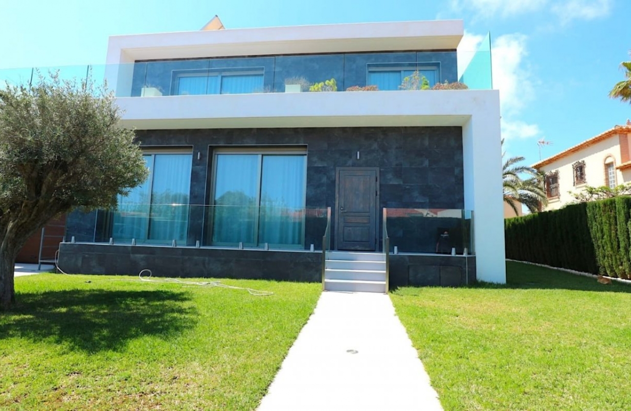 Resale - Villa - Torrevieja - Los Angeles