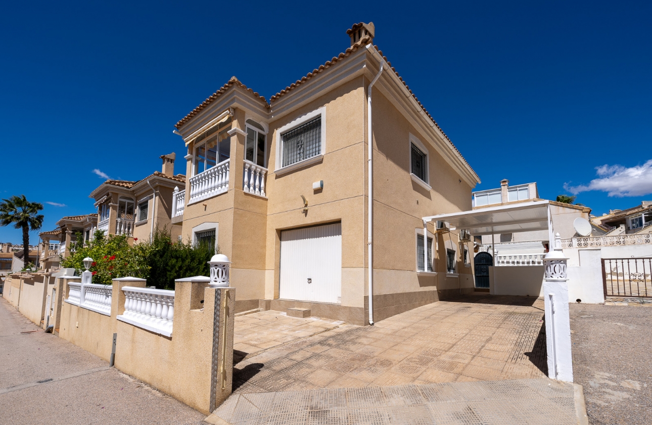 Resale - Villa - Villamartin - Montegolf
