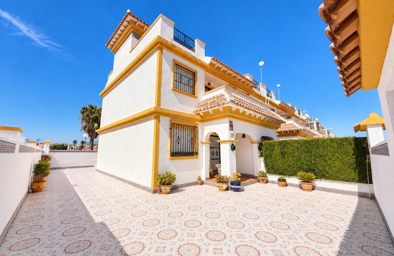Reventa - Adosado - Torrevieja - El limonar