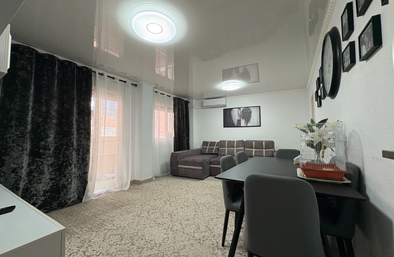 Reventa - Apartment - Torrevieja - Centro