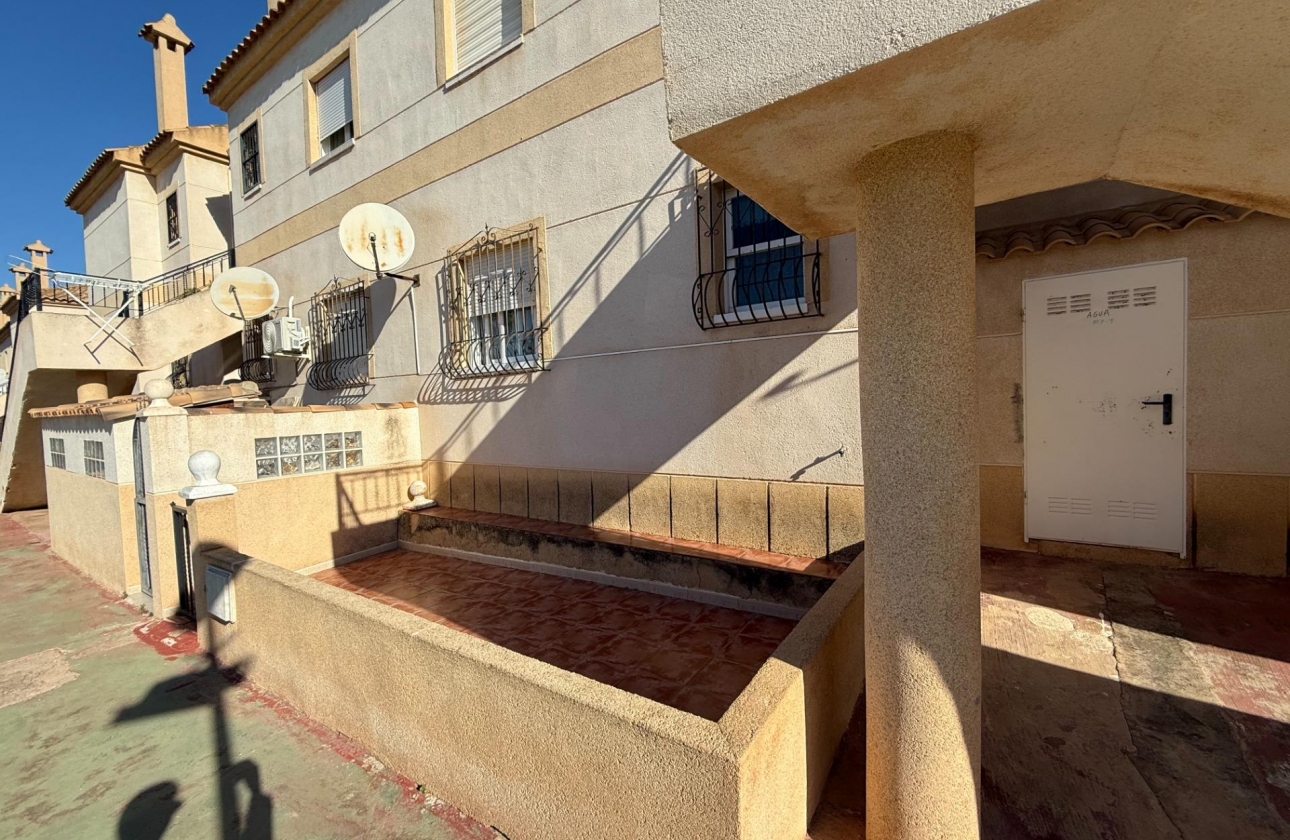 Reventa - Bungalow - Torrevieja - Aguas Nuevas