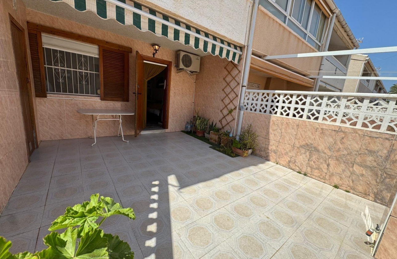 Reventa - Bungalow - Torrevieja - Playa De Los Naufragos