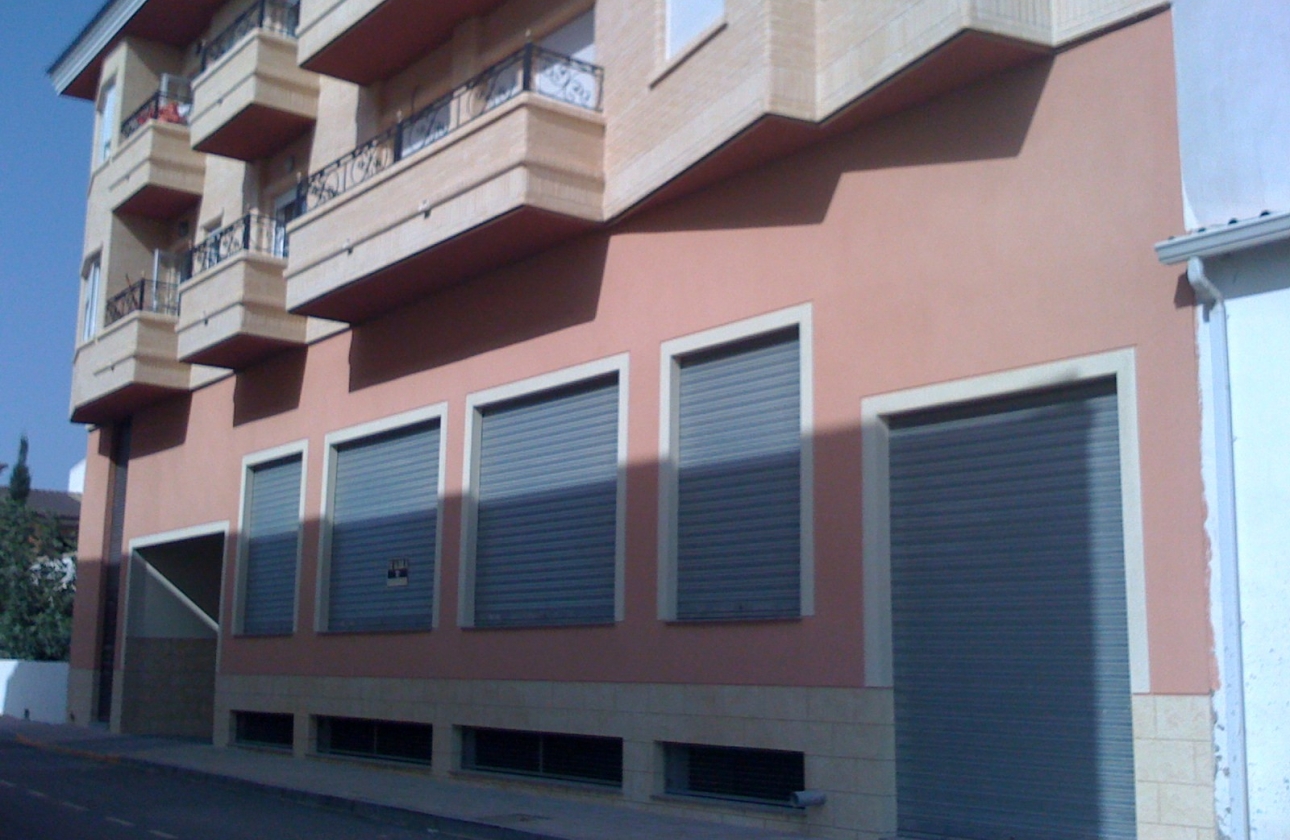 Reventa - Commercial Unit - Los Montesinos