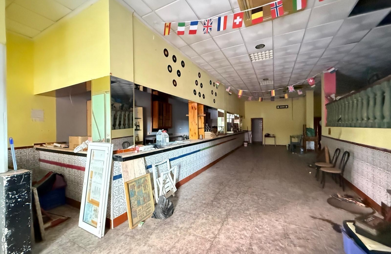 Reventa - Commercial Unit - Torrevieja - Playa del Cura