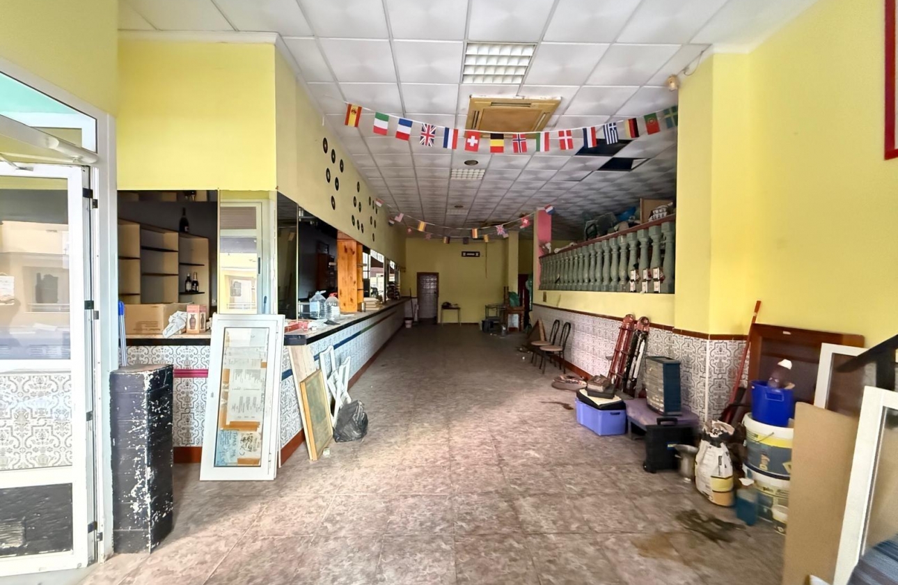 Reventa - Commercial Unit - Torrevieja - Playa del Cura