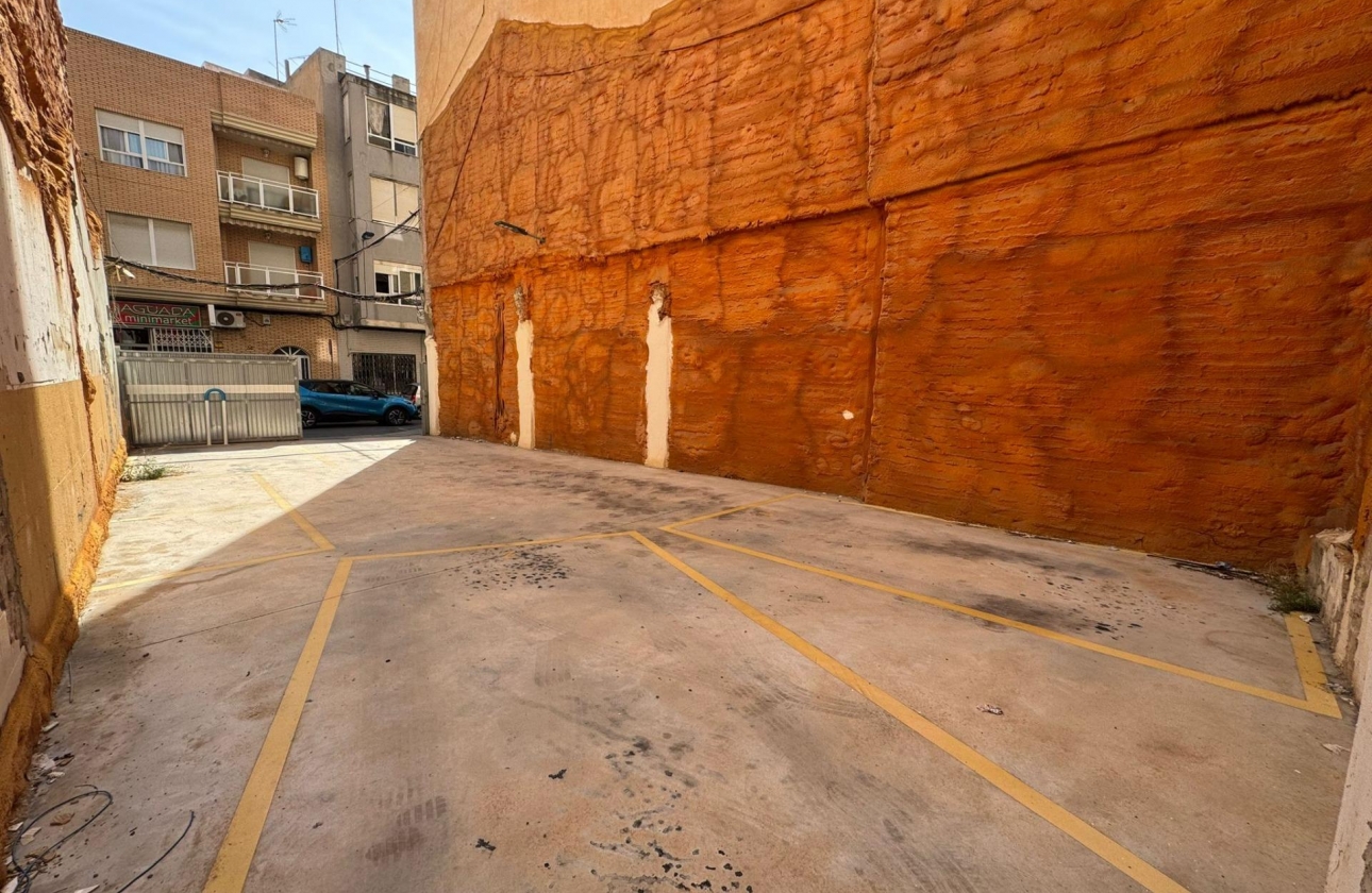 Reventa - Parcela / Terreno - Torrevieja