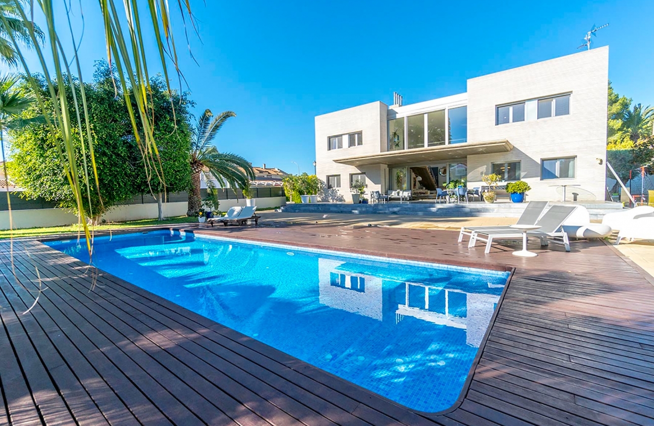 Reventa - Villa - Alicante - Campoamor
